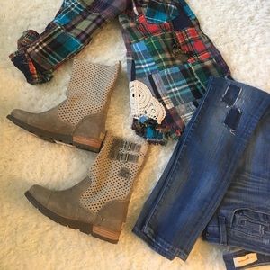 New Sorel major pull on boots.